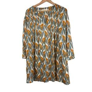 BluTHREADS by RockFlowerPaper Women's M Gauzy Pintuck Pleated Shift Dress